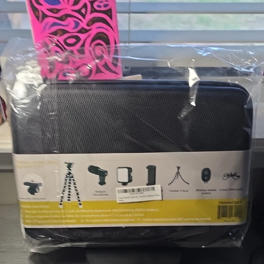 Black Camera Accessory Case - Picture 7 of 7